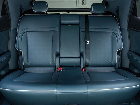 New 2026 Genesis GV60 Advance image 29