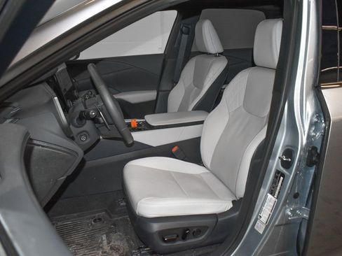 Used 2025 Lexus RX 350 w/ Convenience Package image 19