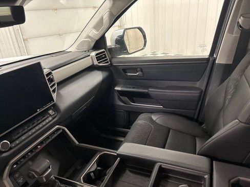Used 2022 Toyota Tundra Limited AWD/4WD image 12