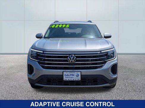 Certified 2026 Volkswagen Atlas SE w/ Panoramic Sunroof Package FWD image 8