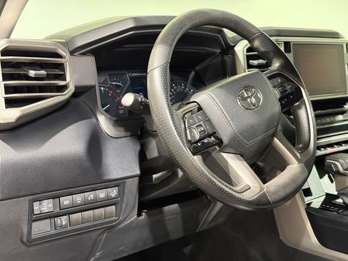Used 2024 Toyota Tundra SR5 w/ SR5 Convenience Package AWD/4WD image 16