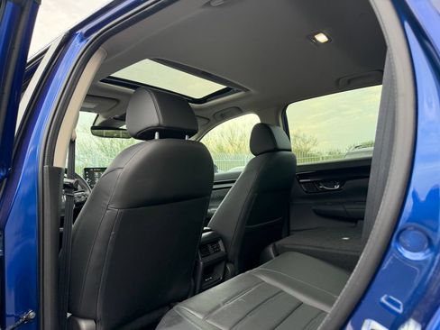 Used 2025 Honda CR-V EX-L image 6