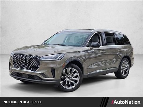 Used 2025 Lincoln Aviator Reserve AWD/4WD image 1