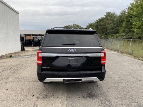 Used 2018 Ford Expedition Max Platinum image 3
