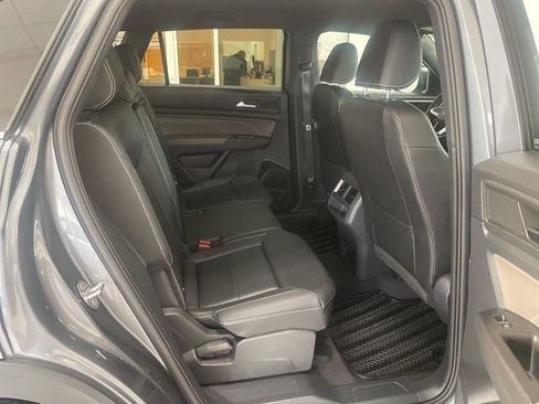 Certified 2023 Volkswagen Atlas Cross Sport SE image 10