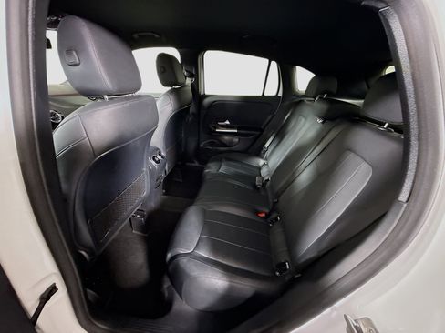 Used 2025 Mercedes-Benz GLA 250 image 25