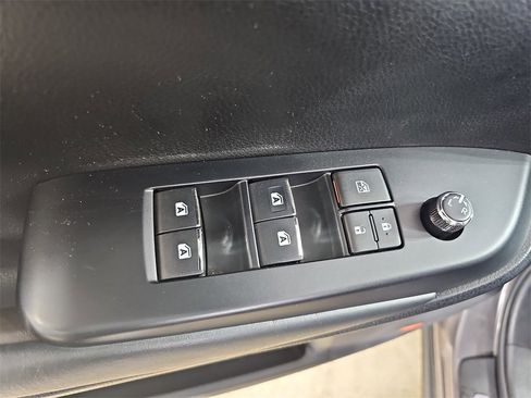 Used 2019 Toyota Highlander Limited image 34