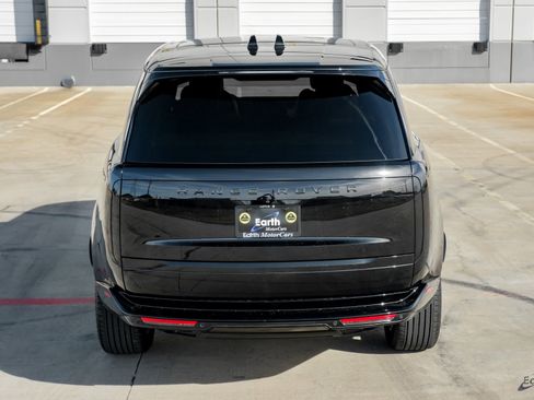 Used 2024 Land Rover Range Rover SE image 14
