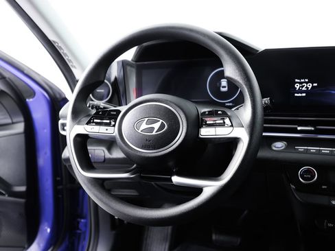 Used 2024 Hyundai Elantra SEL FWD image 19