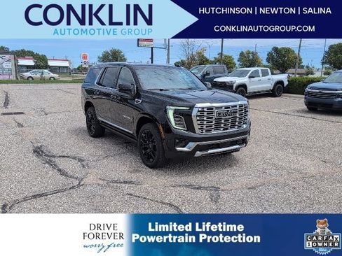 Used 2026 GMC Yukon Denali w/ Sun & Power Step Package AWD/4WD image 1
