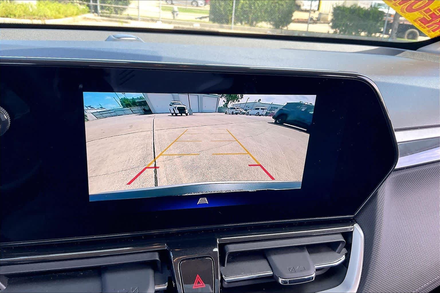 Used 2025 Chevrolet TrailBlazer LT FWD image 47