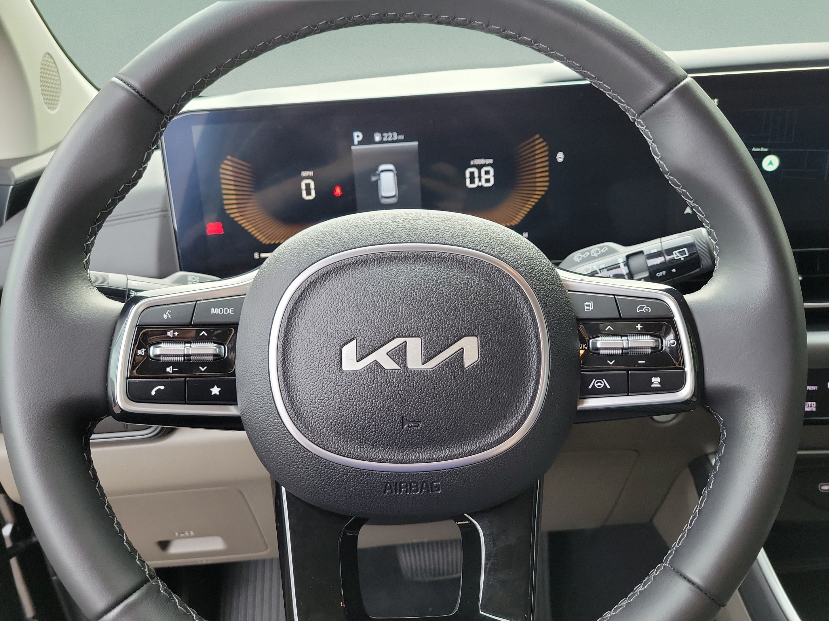 Certified 2026 Kia Carnival FWD image 17
