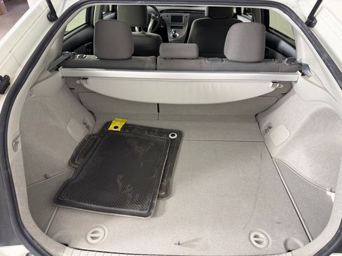 Used 2015 Toyota Prius Two FWD image 22