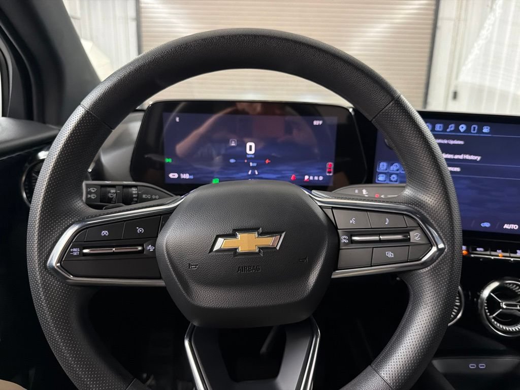 Used 2025 Chevrolet Blazer EV LT FWD image 28