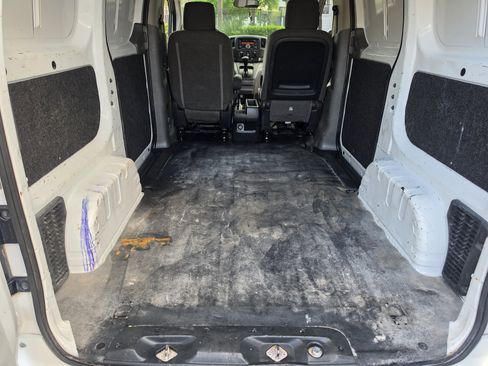 Used 2017 Nissan NV200 SV w/ Back Door Glass Package FWD image 13