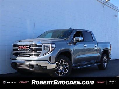 New 2026 GMC Sierra 1500 SLT w/ SLT Premium Package