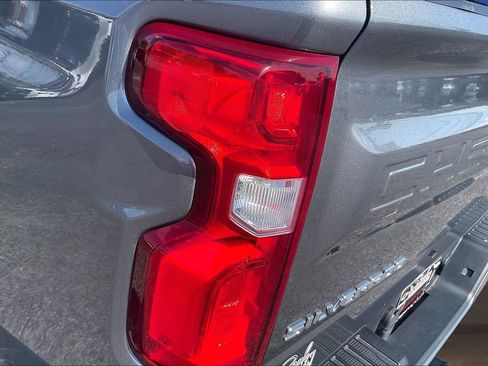 Used 2020 Chevrolet Silverado 1500 Custom w/ Custom Value Package RWD image 24