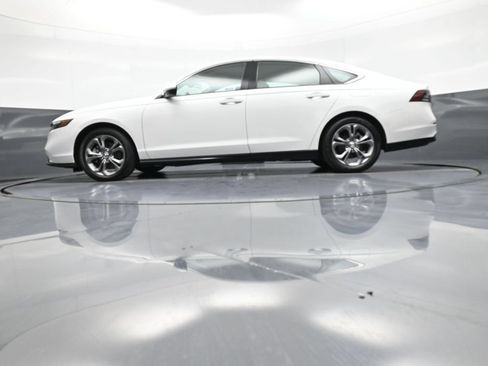 Certified 2024 Honda Accord EX-L image 32