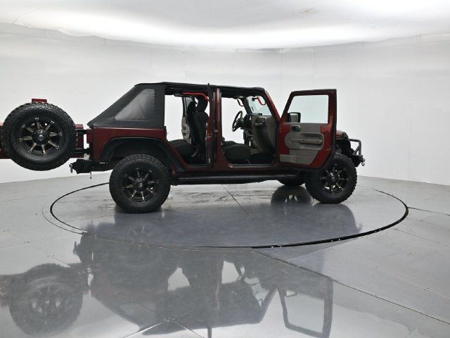 Used 2007 Jeep Wrangler Unlimited Sahara RWD image 51