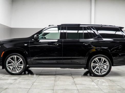 Used 2026 Cadillac Escalade Platinum Sport AWD/4WD image 11
