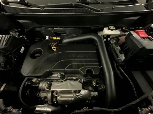 Used 2025 Chevrolet Equinox LT image 10