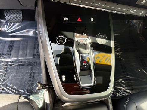 Used 2024 Audi Q4 e-tron Premium Plus image 25