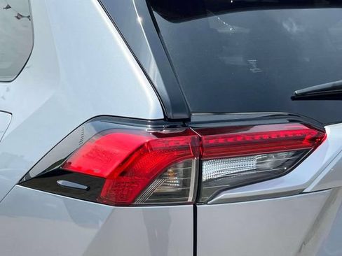 Used 2025 Toyota RAV4 XLE w/ Convenience Package AWD/4WD image 12