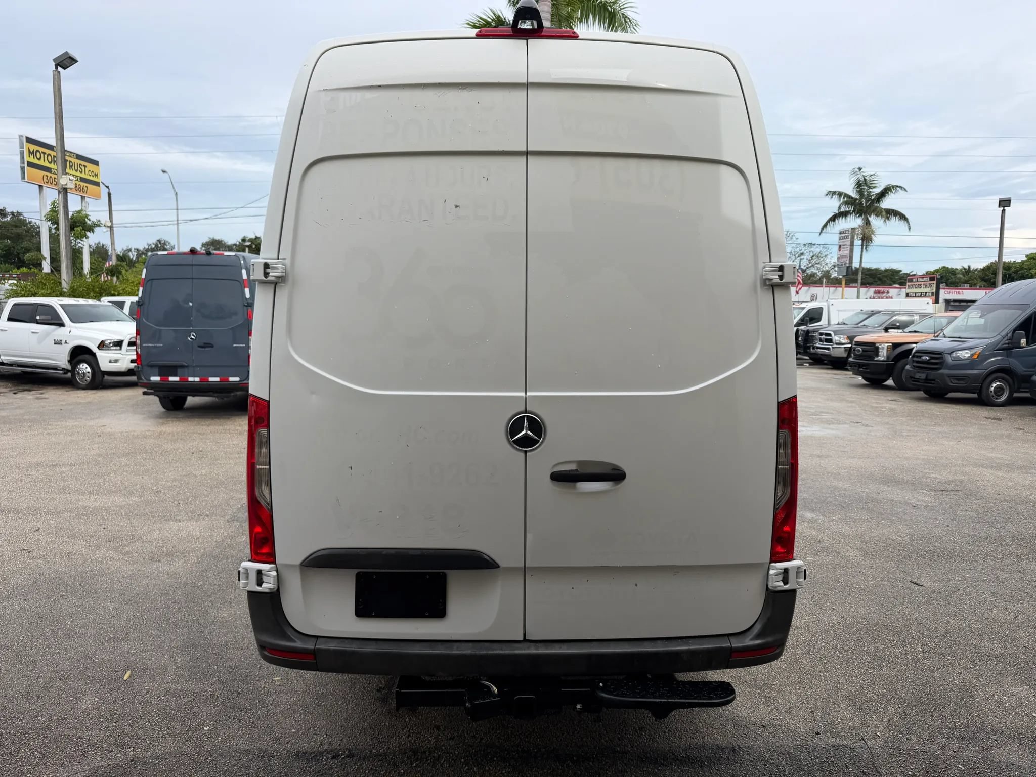 Used 2022 Mercedes-Benz Sprinter 2500 image 4