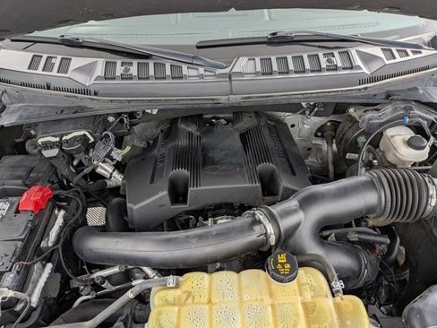 Used 2019 Ford F150 Platinum w/ Equipment Group 701A Luxury image 29