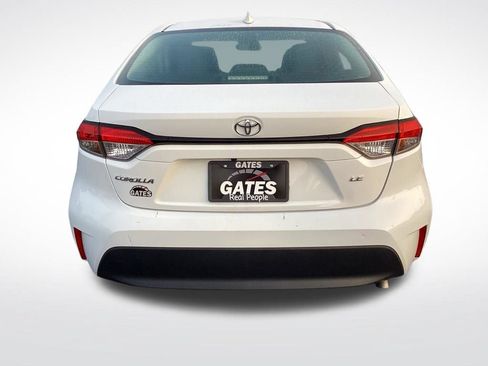 Used 2024 Toyota Corolla LE FWD image 8