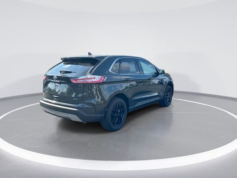 Used 2024 Ford Edge SEL AWD/4WD image 9