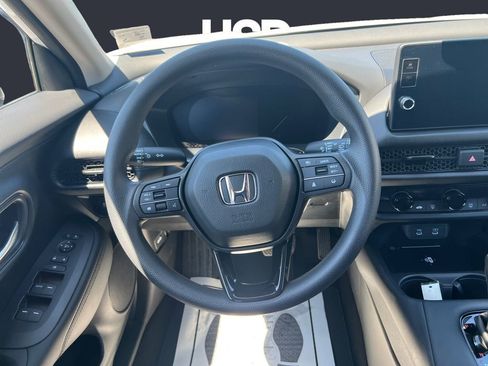 Certified 2026 Honda HR-V LX image 12