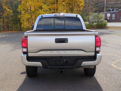 Used 2022 Toyota Tacoma SR image 5