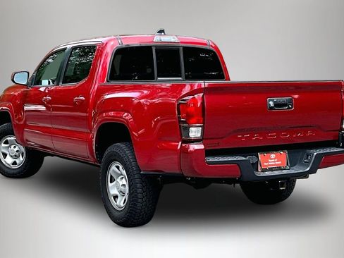 Used 2022 Toyota Tacoma SR w/ SR Convenience Package RWD image 4
