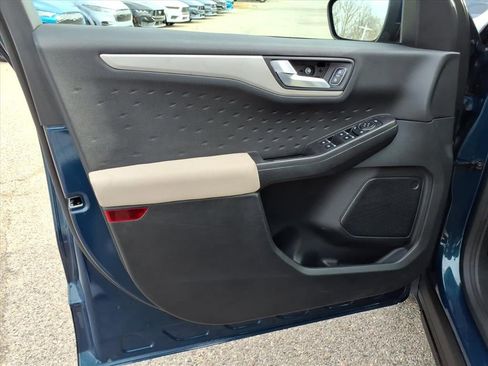 Certified 2020 Ford Escape SE image 15