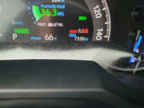 Used 2025 Toyota RAV4 XLE image 18