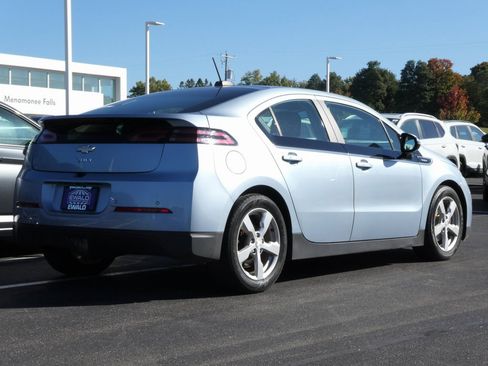 Used 2015 Chevrolet Volt w/ Enhanced Safety Package 1 image 3