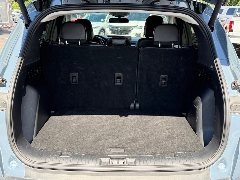 Used 2025 Ford Escape Platinum AWD/4WD image 22