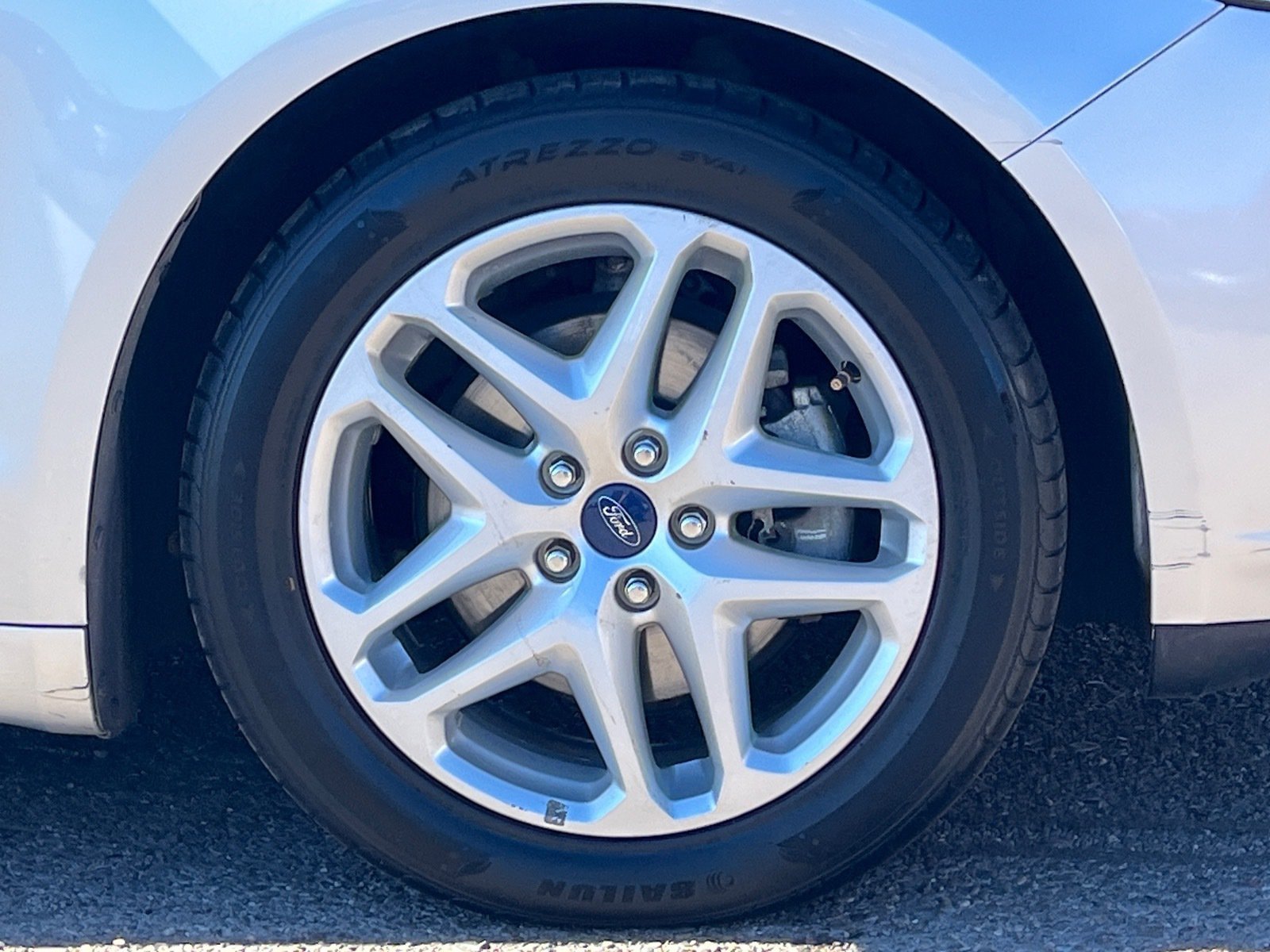 Used 2016 Ford Fusion SE FWD image 8