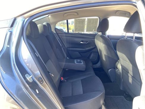 Used 2021 Nissan Sentra SV image 13