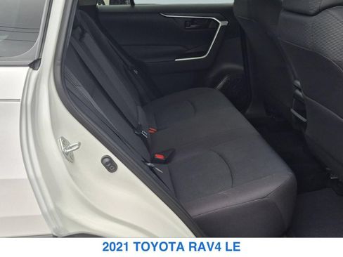 Used 2021 Toyota RAV4 LE w/ Carpet Mat Package (TMS) AWD/4WD image 24