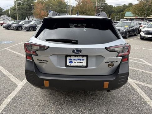 Used 2022 Subaru Outback Wilderness image 6