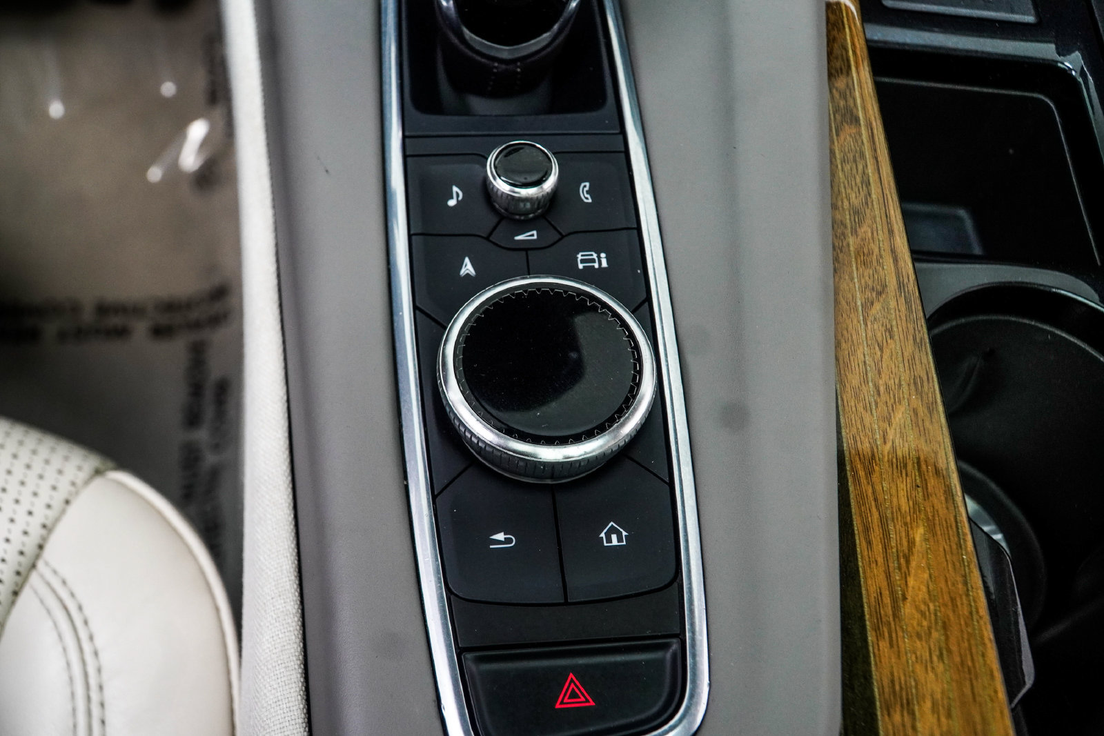 Used 2022 Cadillac Escalade Premium Luxury Platinum w/ LPO, Radiant Package AWD/4WD image 22