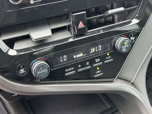 Used 2024 Toyota Camry SE w/ Convenience Package FWD image 16