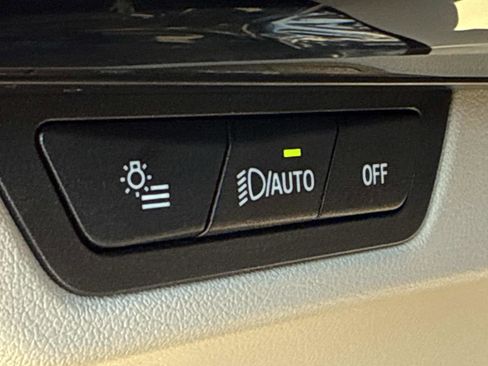 Used 2025 BMW X2 xDrive28i image 28