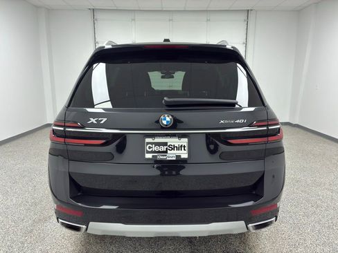 Used 2023 BMW X7 xDrive40i w/ Premium Package image 11