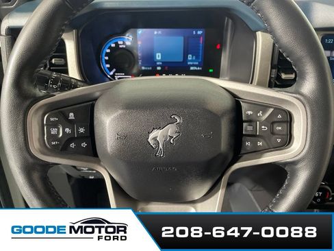 Certified 2024 Ford Bronco Outer Banks AWD/4WD image 13