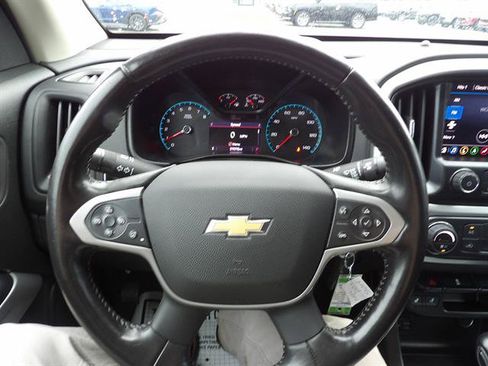 Certified 2022 Chevrolet Colorado LT w/ Luxury Package AWD/4WD image 18
