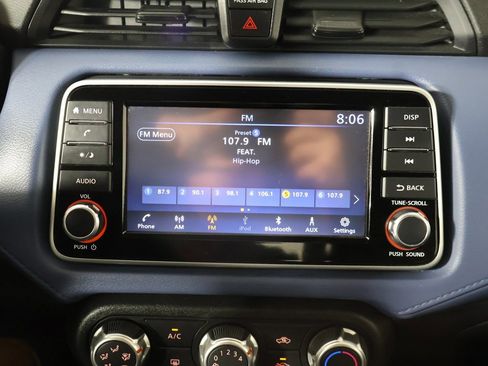 Used 2023 Nissan Versa SV image 37