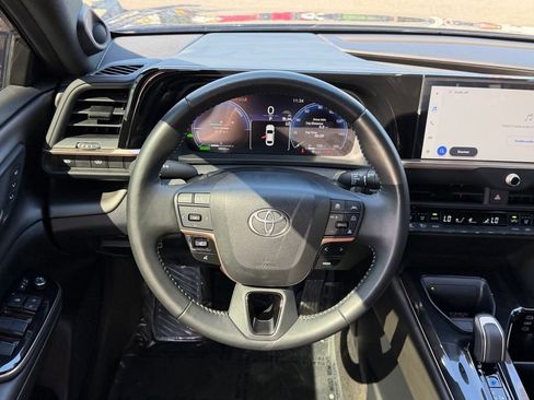 Certified 2026 Toyota Crown AWD/4WD image 24